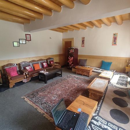 Streamlet Homestay 레 외부 사진