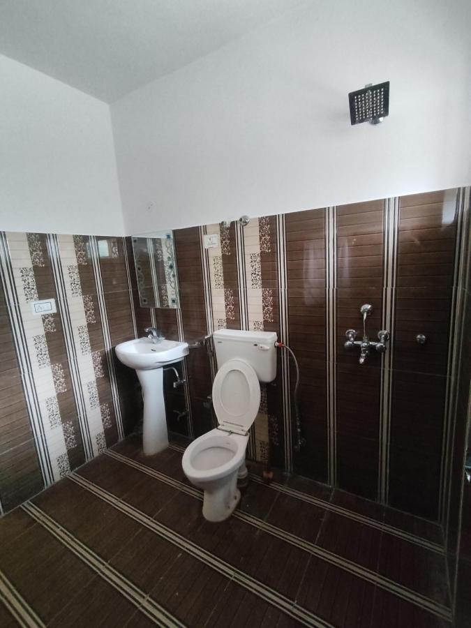 Streamlet Homestay 레 외부 사진