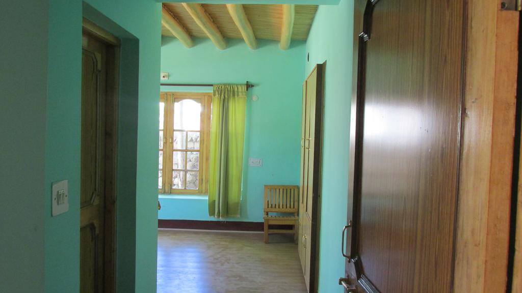 Streamlet Homestay 레 외부 사진